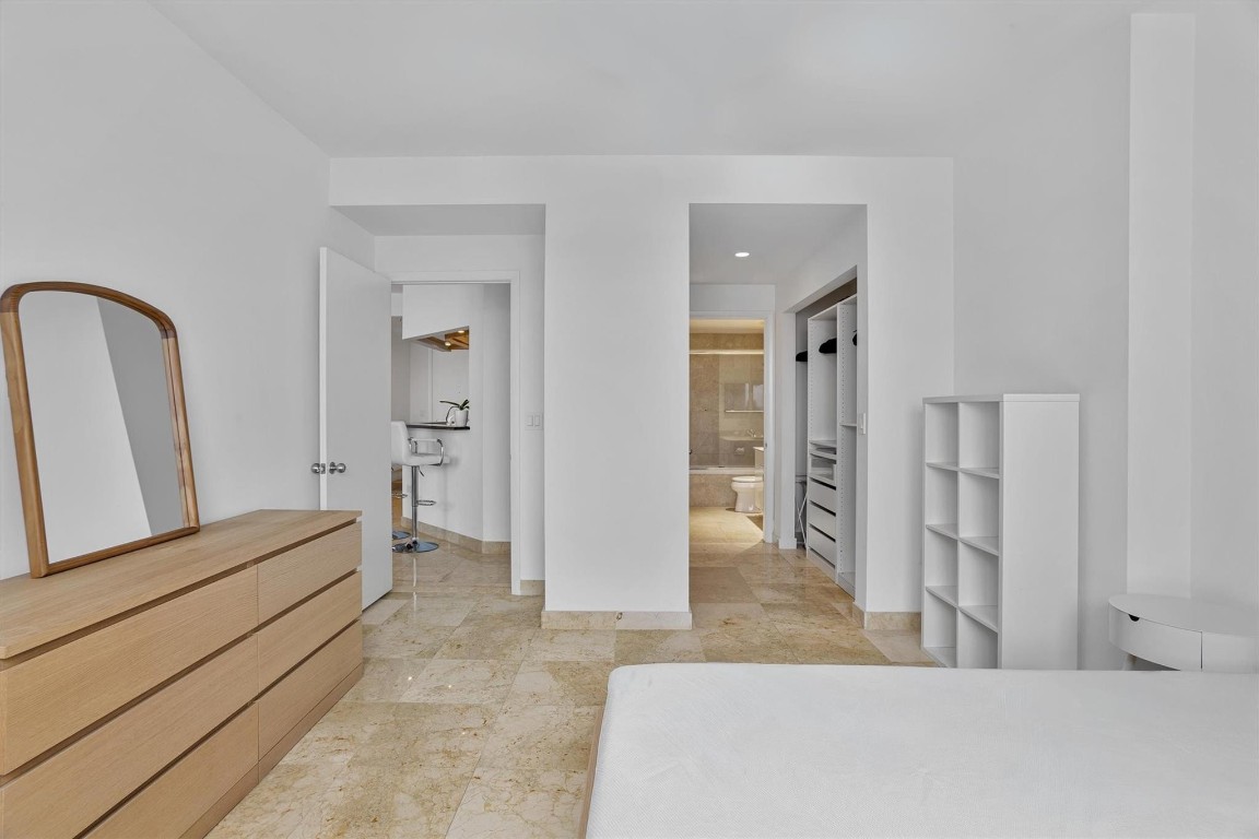 801 BRICKELL KEY BLVD 2805