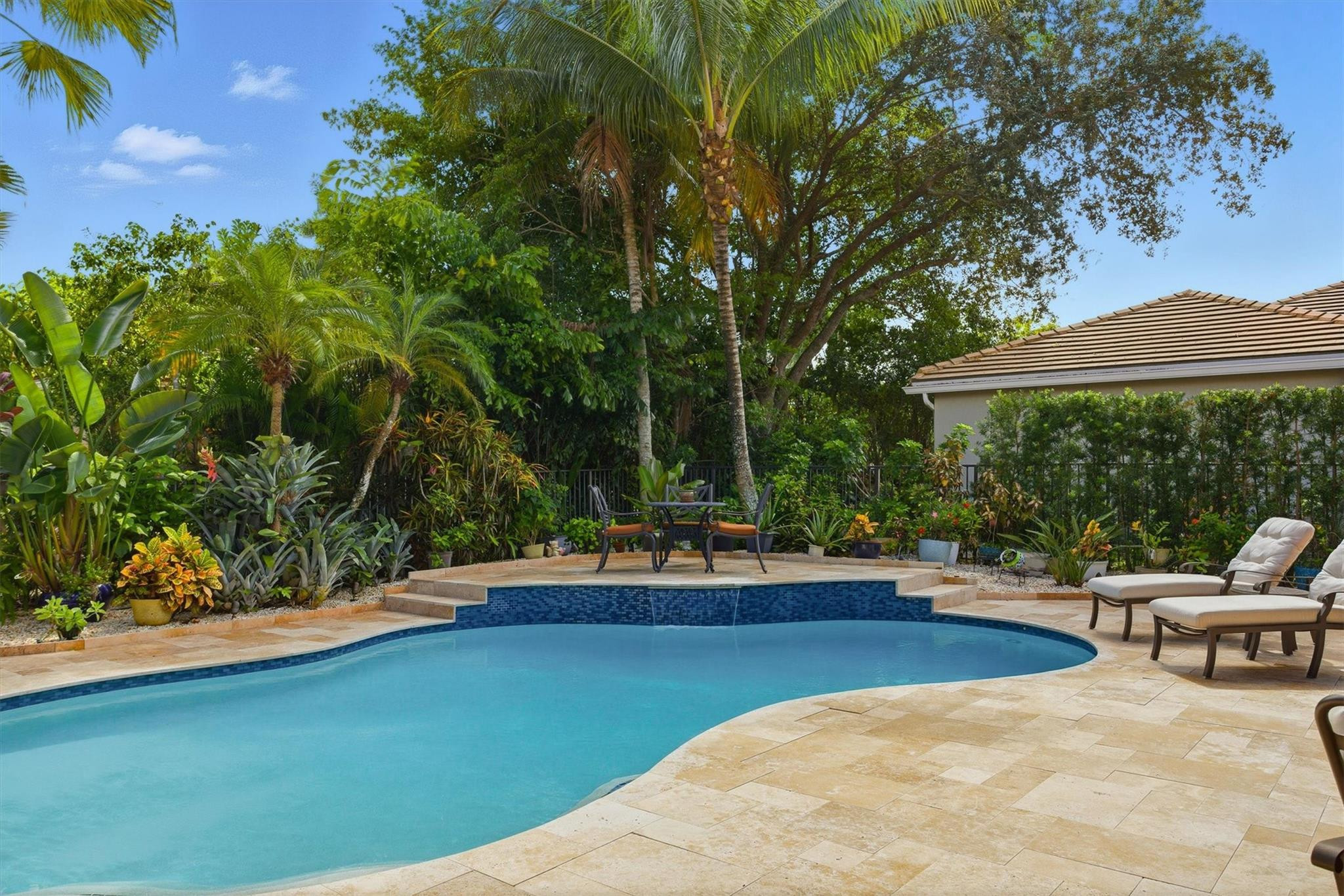 397 Mallard Ln