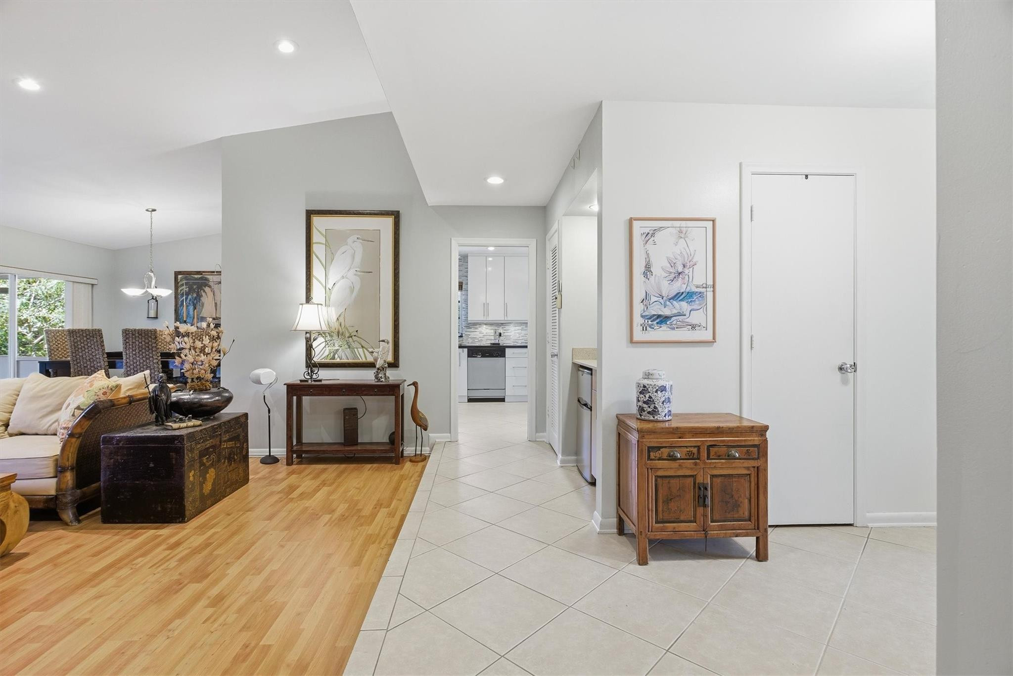 4803 QUEEN PALM LN