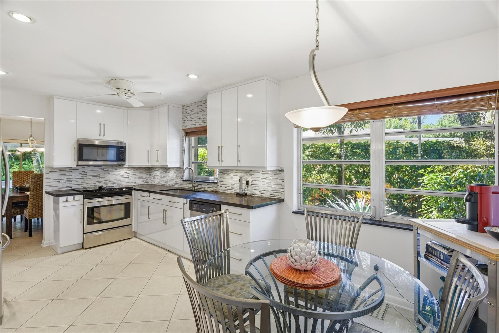 4803 QUEEN PALM LN