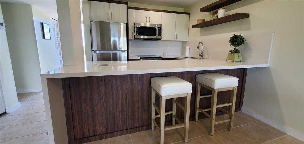 5100 SW 90th Avenue 406