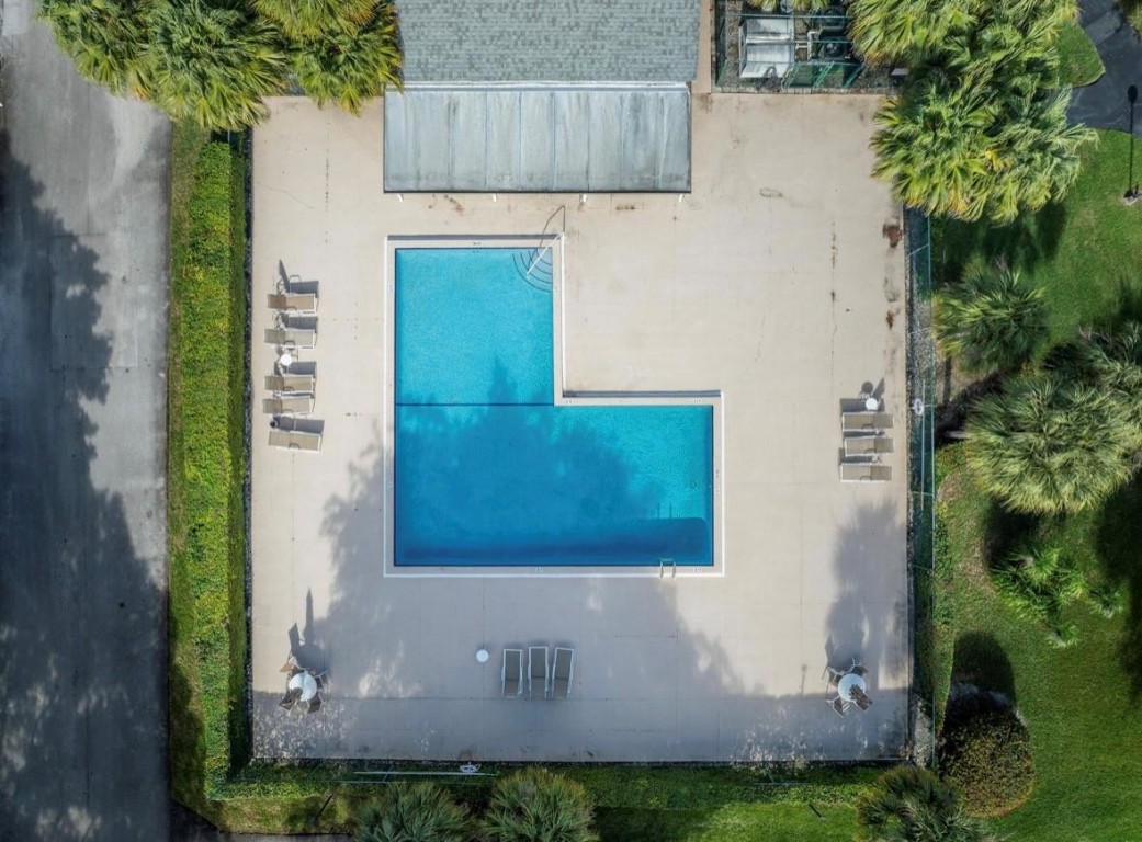 370 Fairway Circle 13