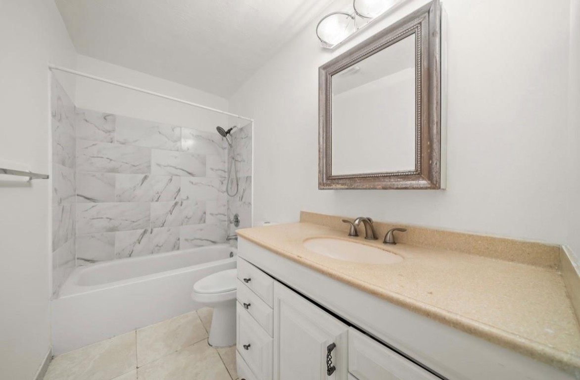 370 Fairway Circle 13