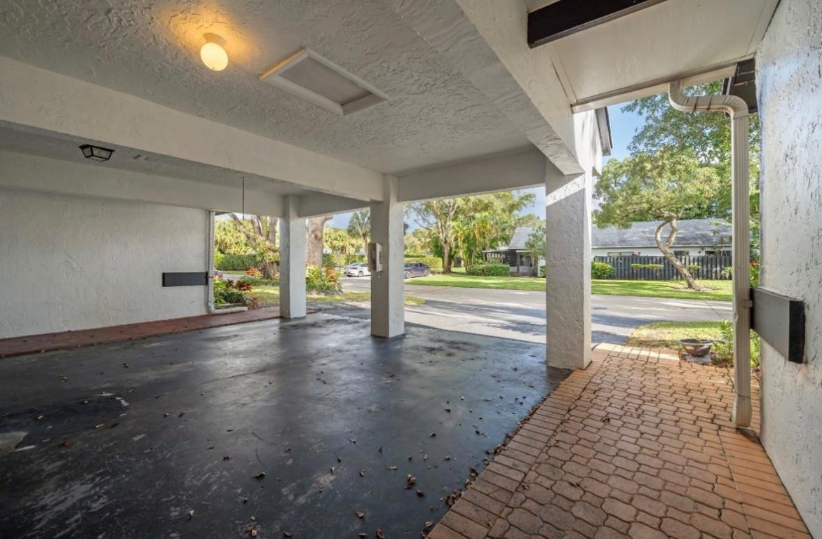 370 Fairway Circle 13