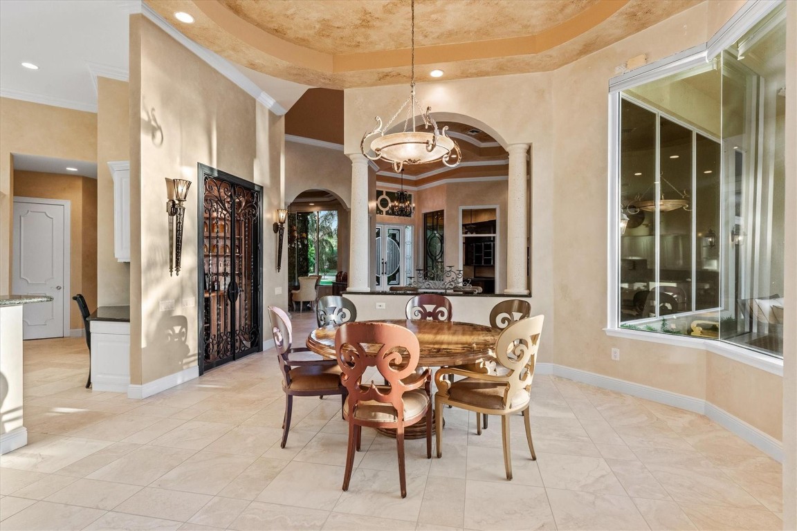 3060 Paddock Road, Weston