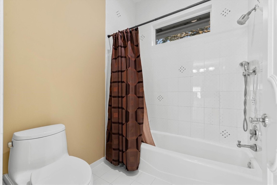 3060 Paddock Road, Weston