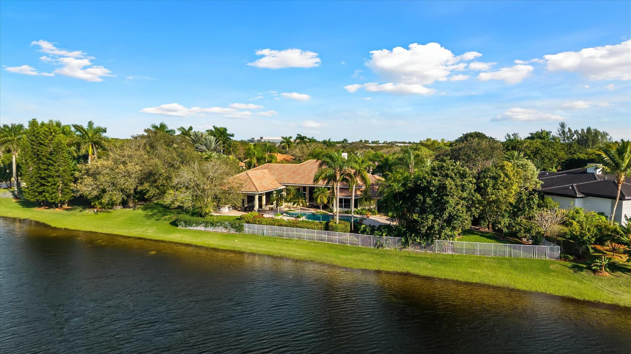 3060 Paddock Road, Weston