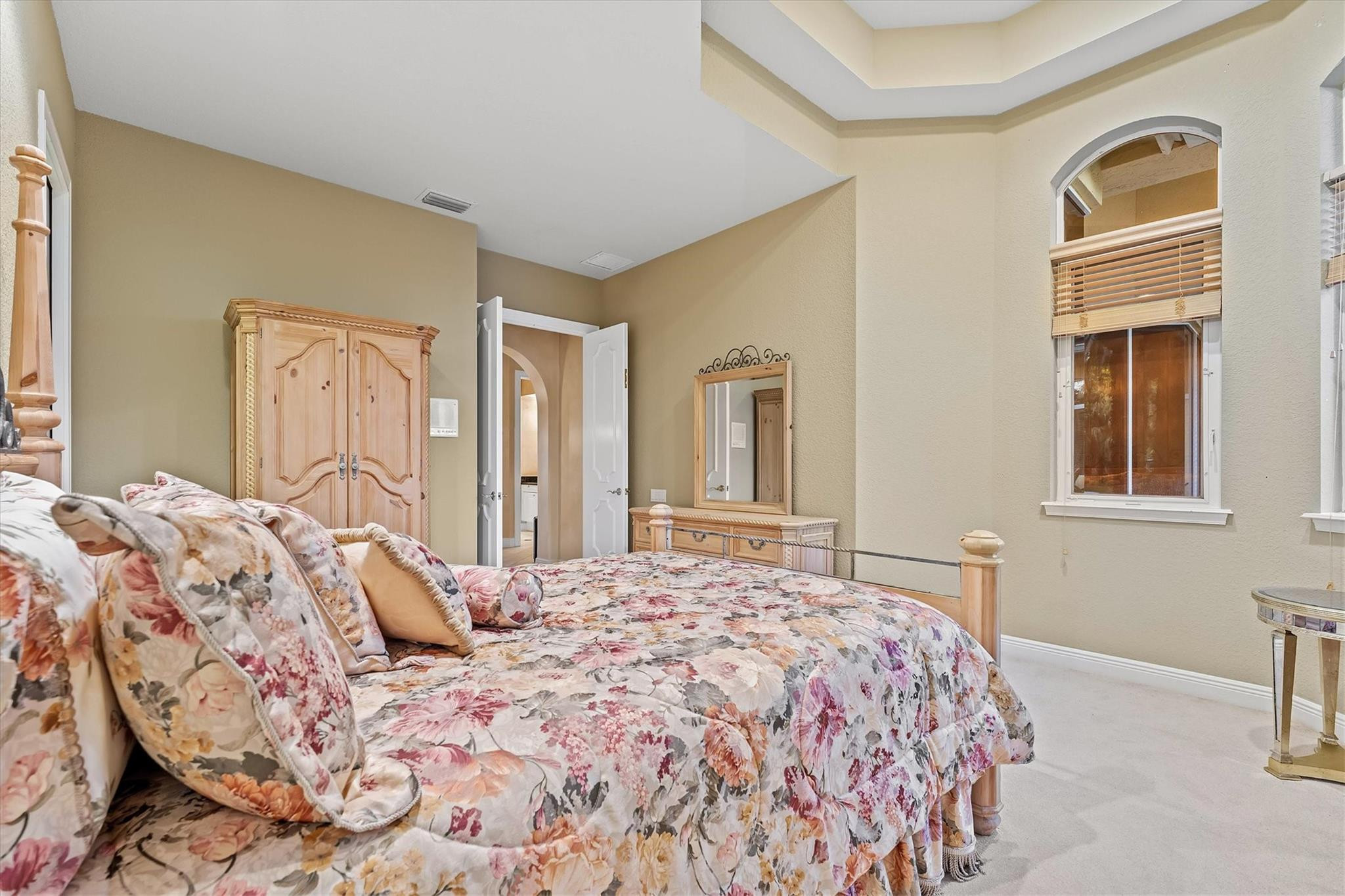 3060 Paddock Road, Weston