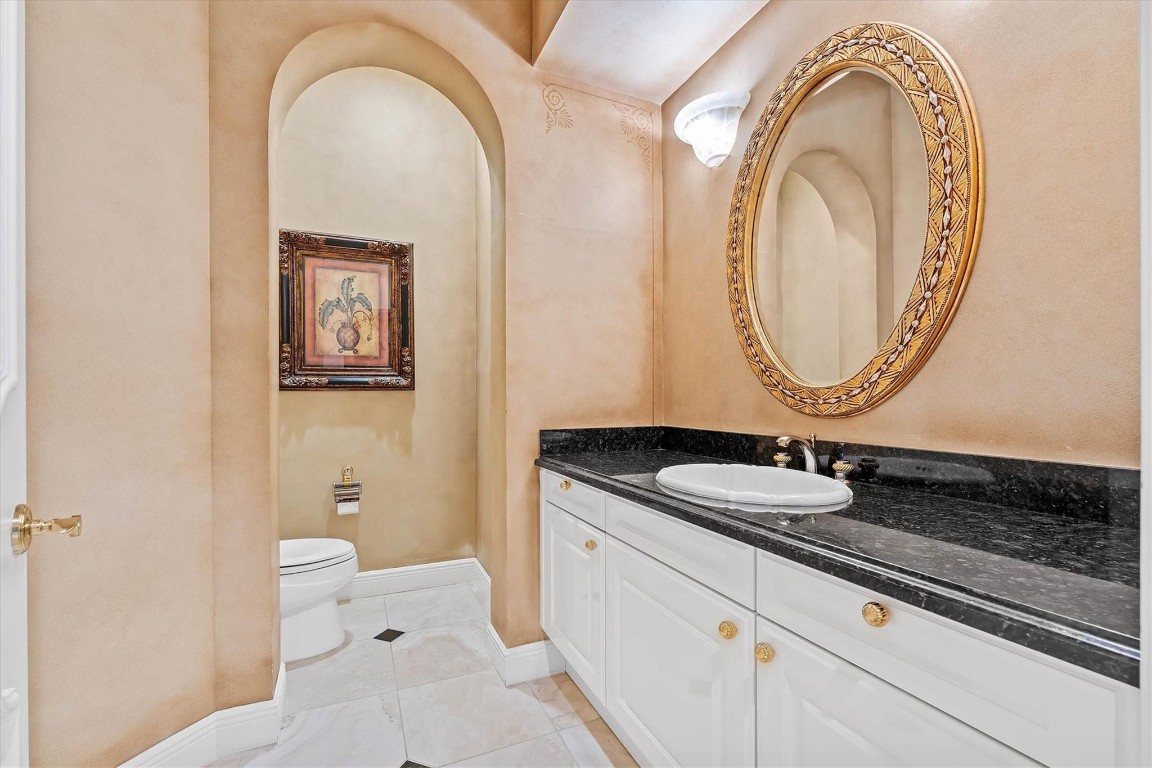 3060 Paddock Road, Weston