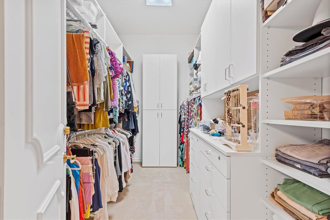 3060 Paddock Road, Weston