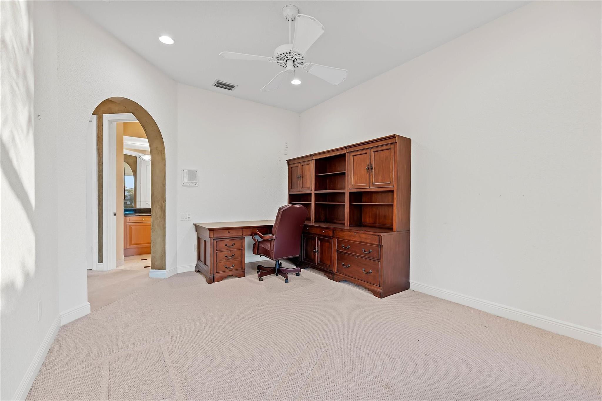 3060 Paddock Road, Weston