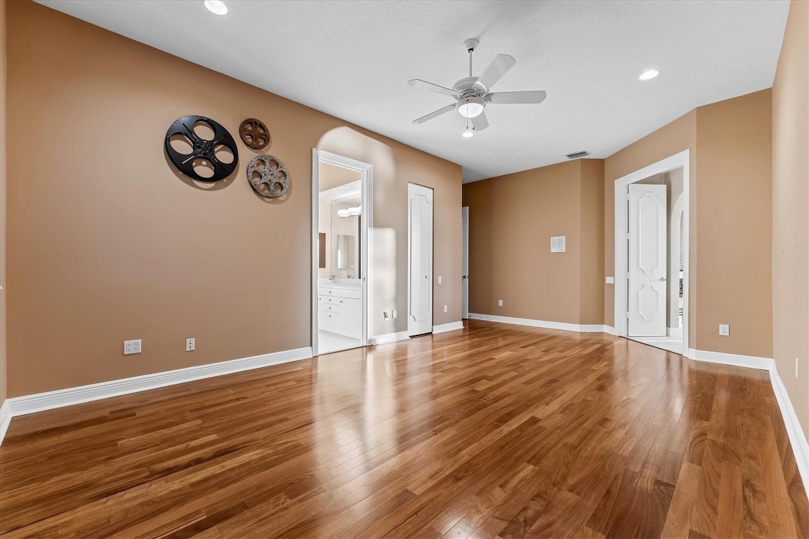 3060 Paddock Road, Weston