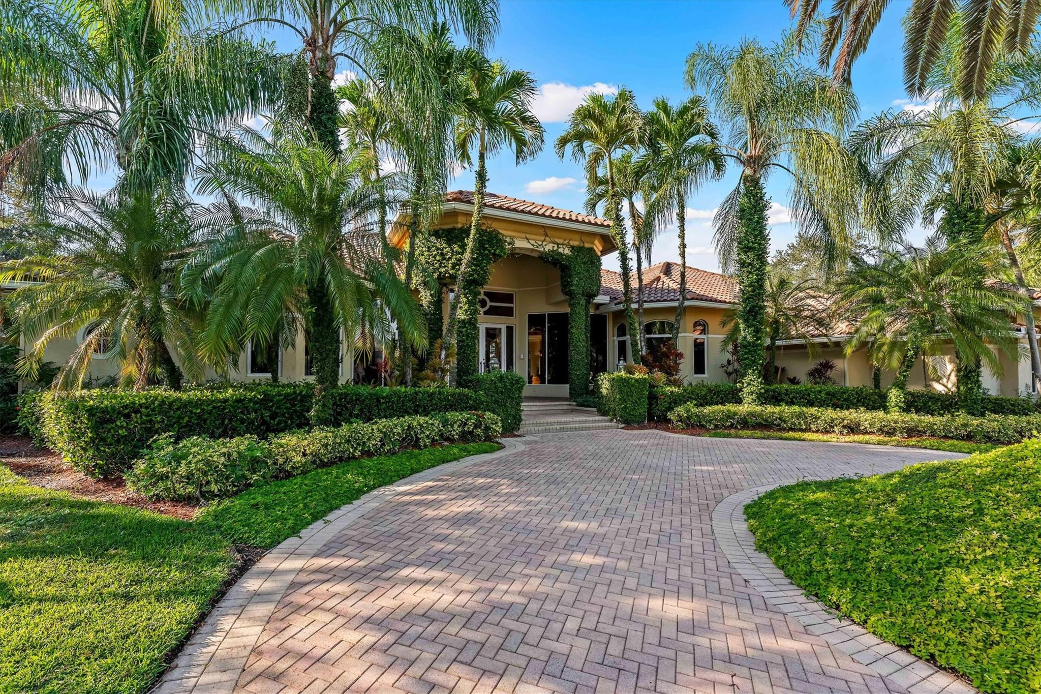 3060 Paddock Road, Weston