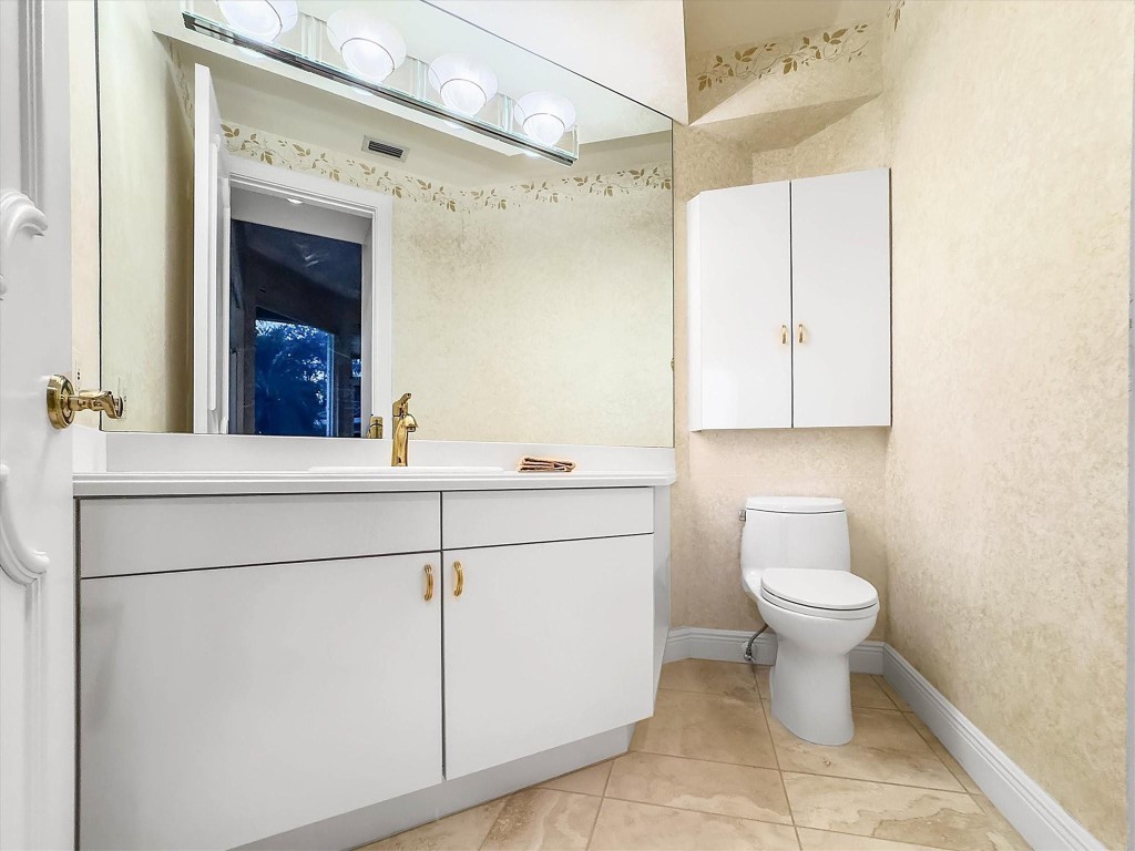 3060 Paddock Road, Weston