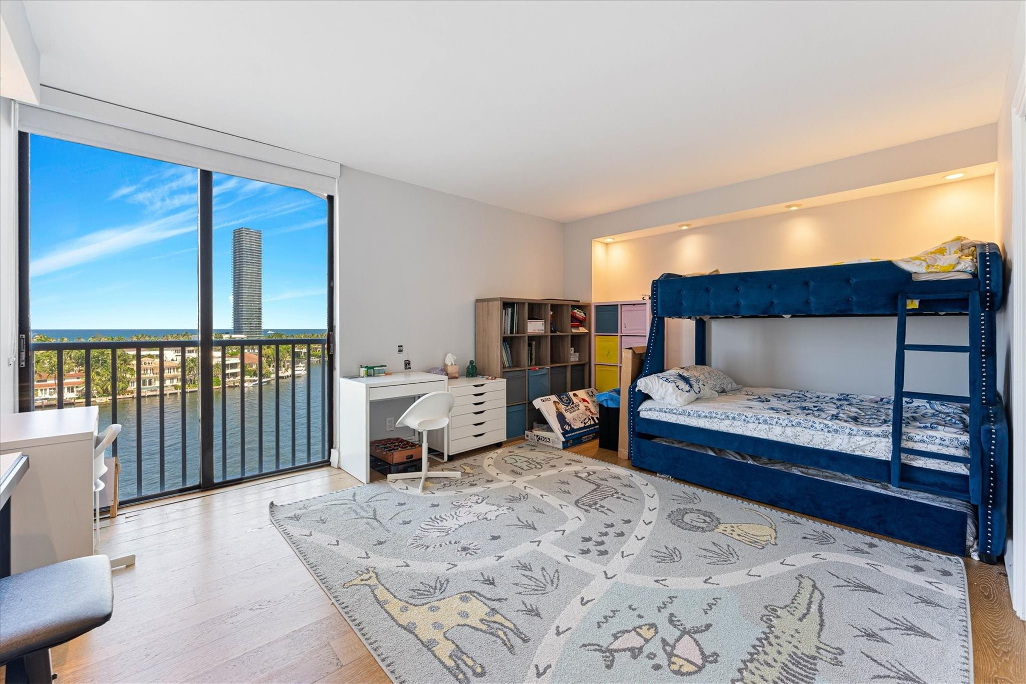 19707 Turnberry Way 9J