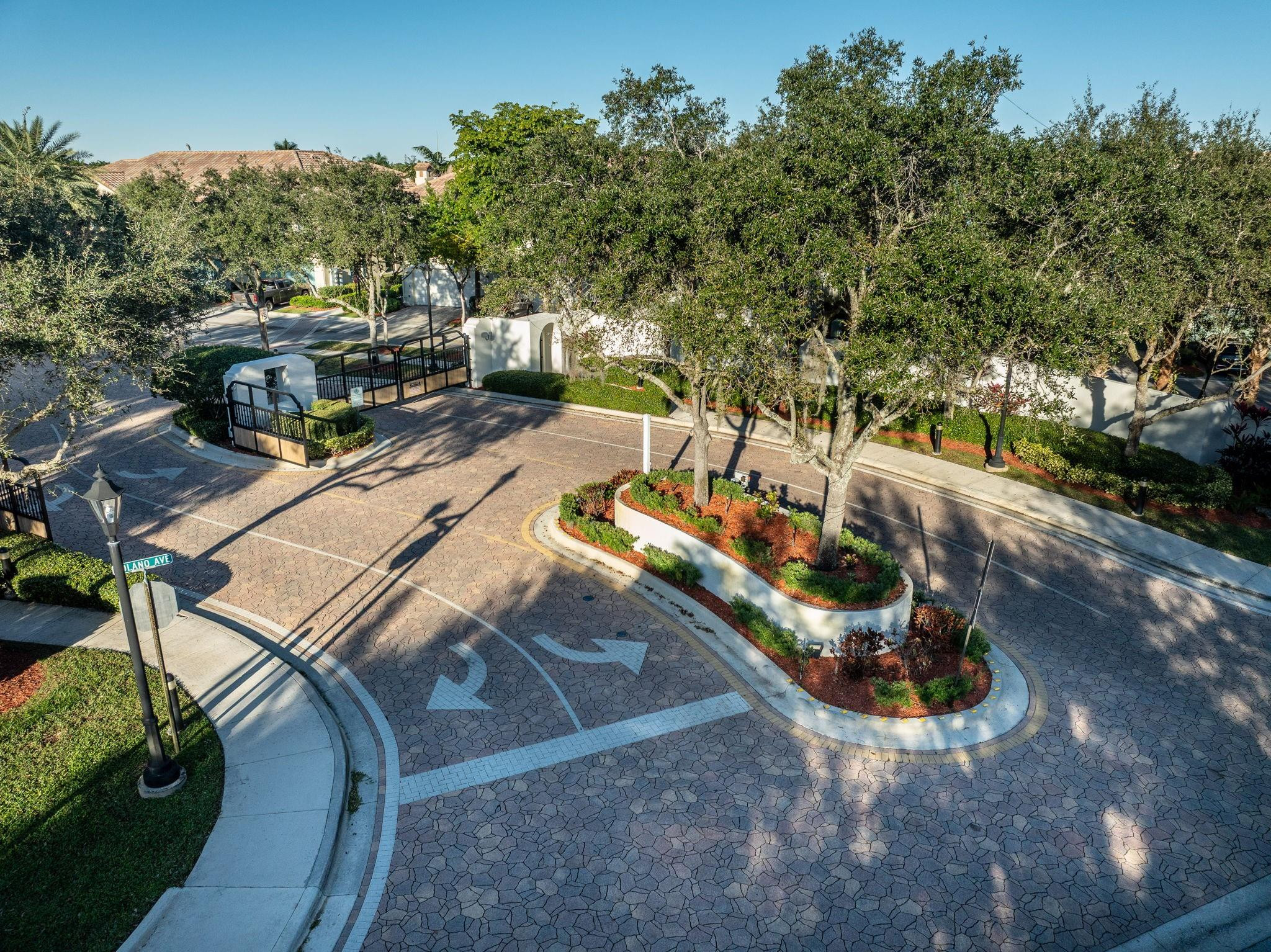 2939 Tortola Way 2939