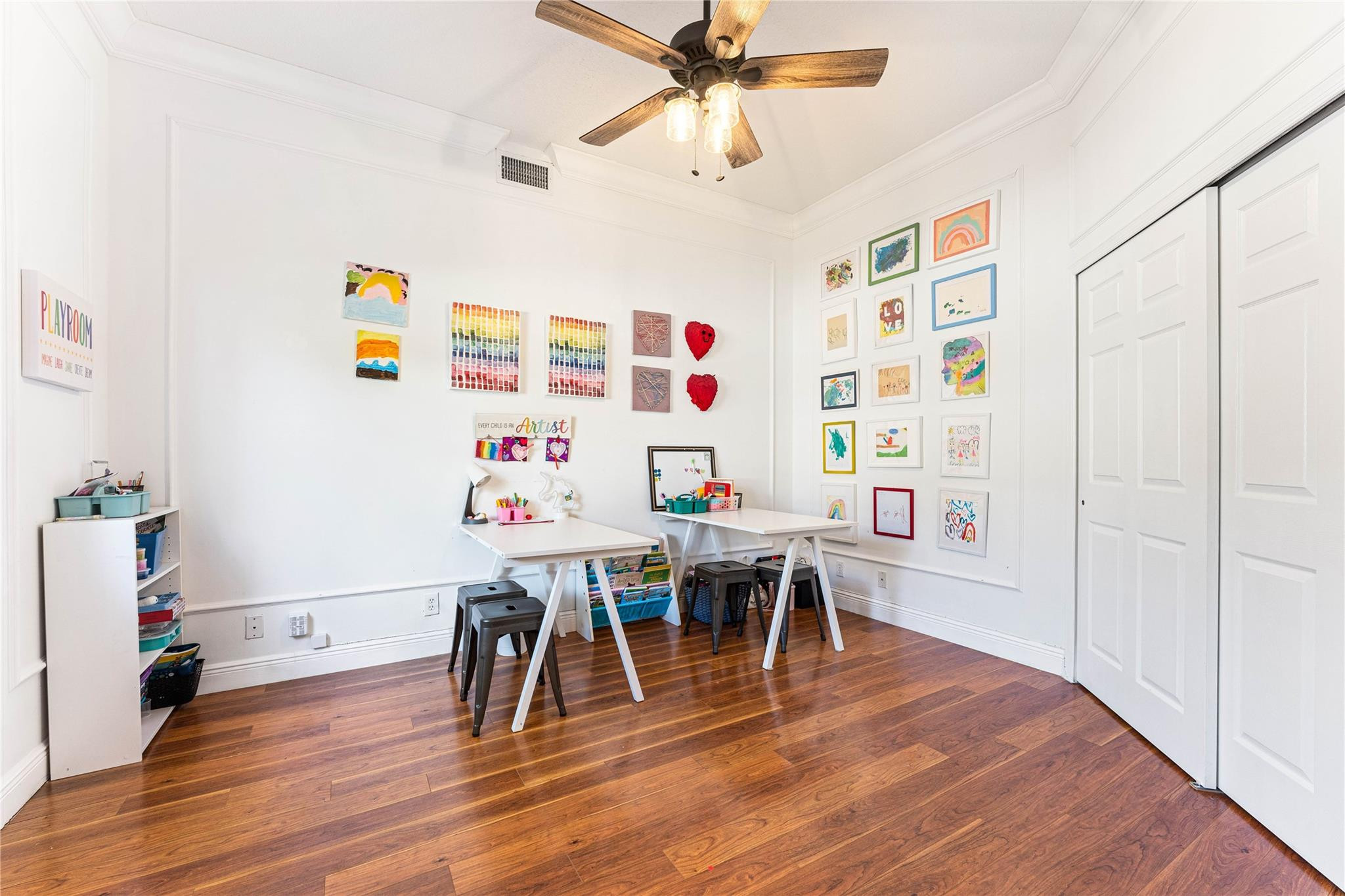 2527 Montclaire Circle