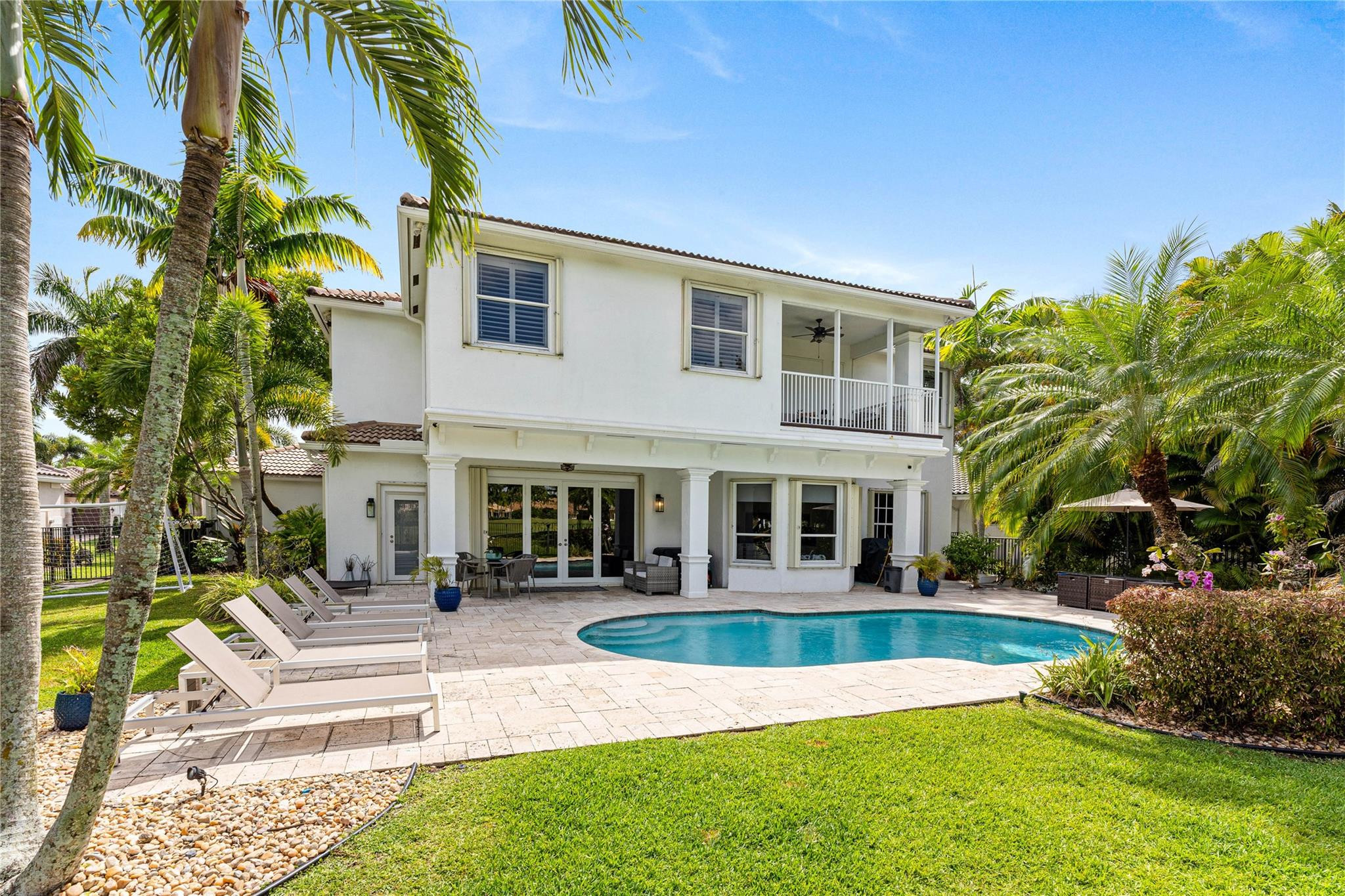 2527 Montclaire Circle