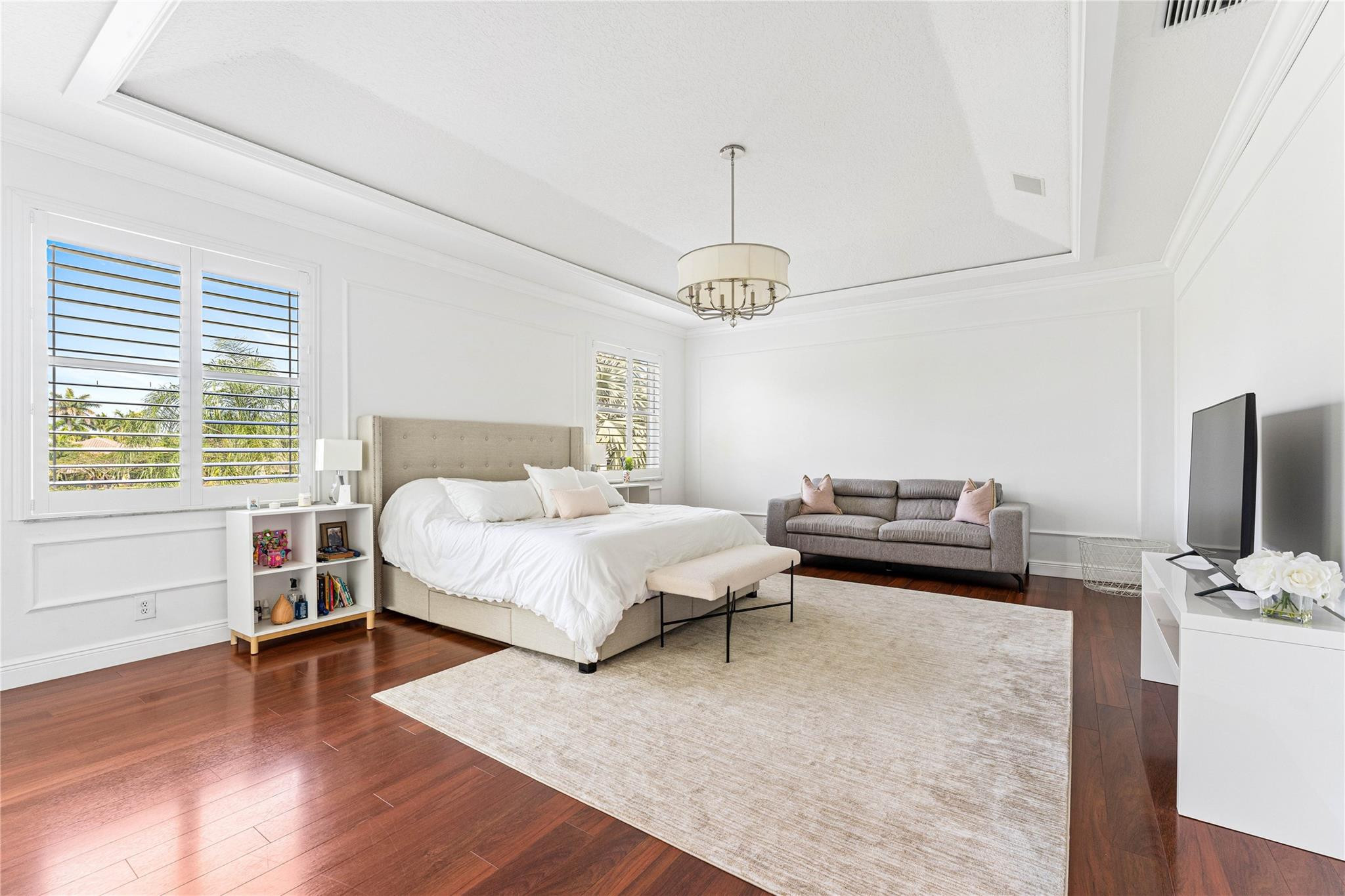 2527 Montclaire Circle