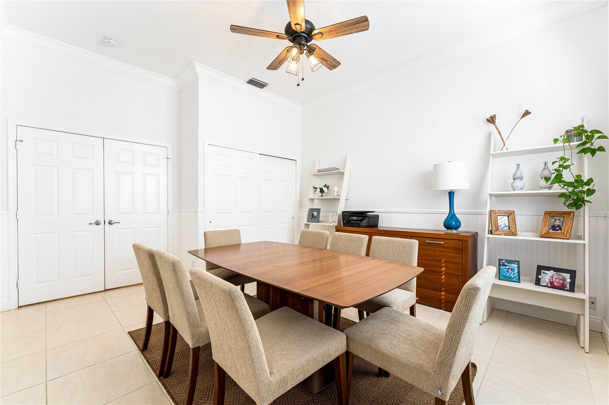 2527 Montclaire Circle