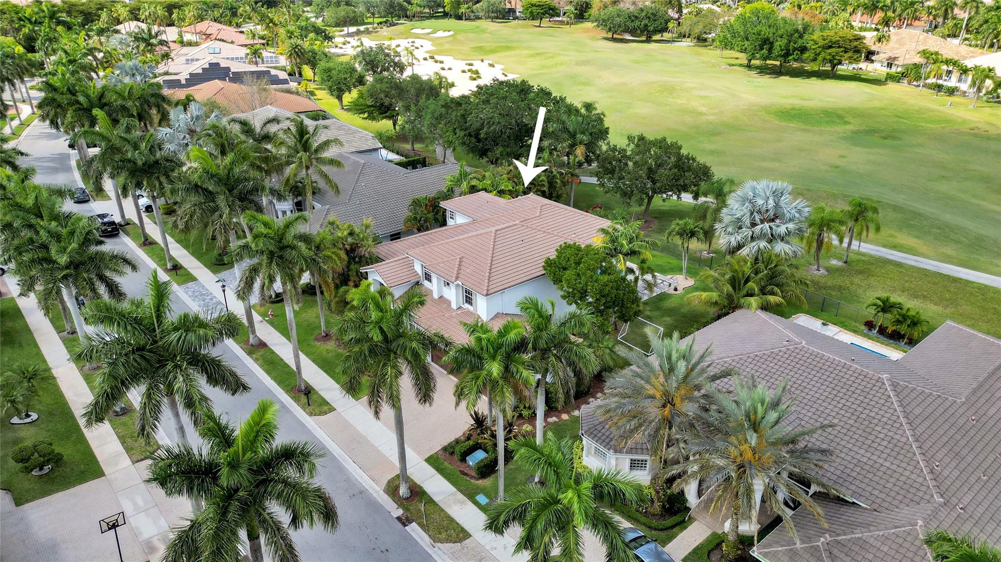 2527 Montclaire Circle
