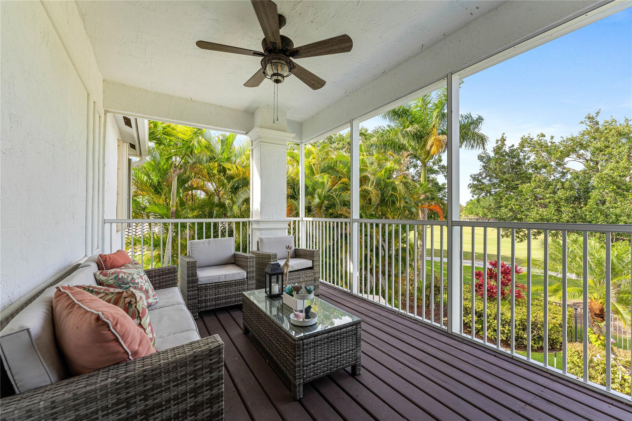 2527 Montclaire Circle