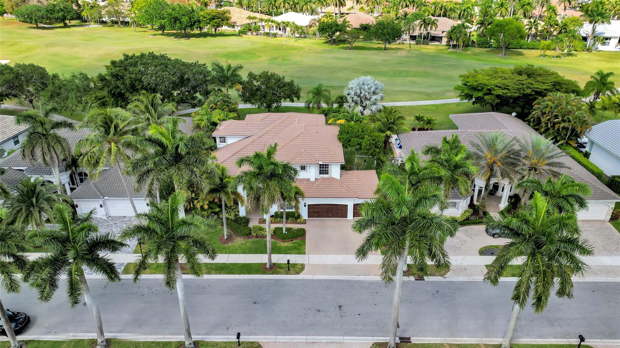 2527 Montclaire Circle
