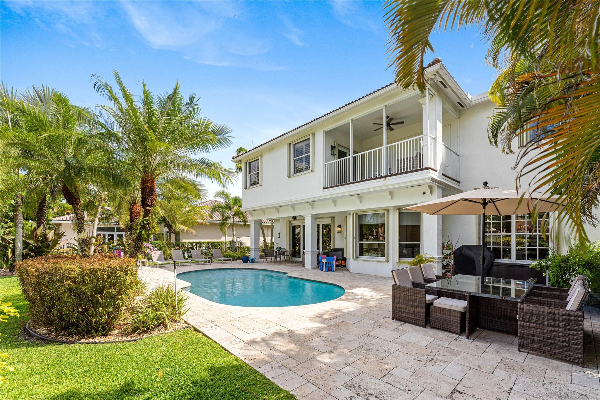 2527 Montclaire Circle