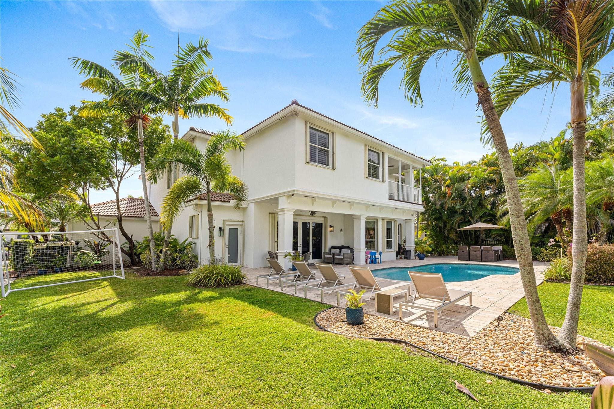 2527 Montclaire Circle