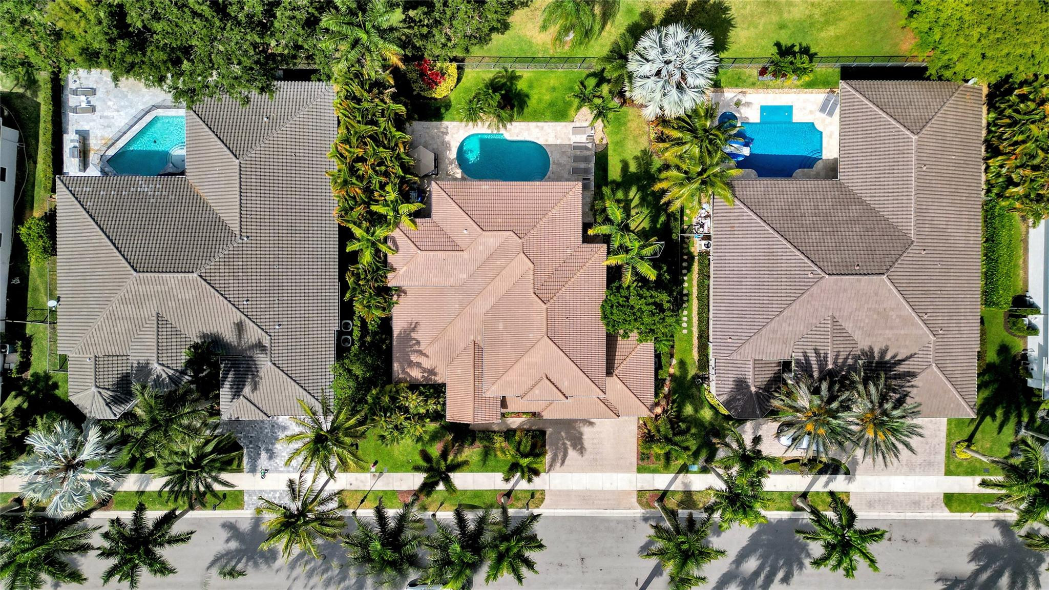 2527 Montclaire Circle