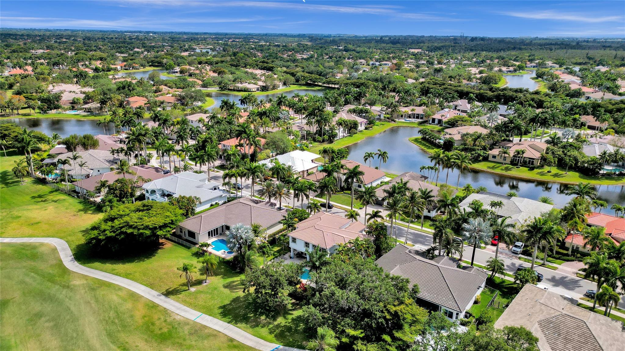 2527 Montclaire Circle