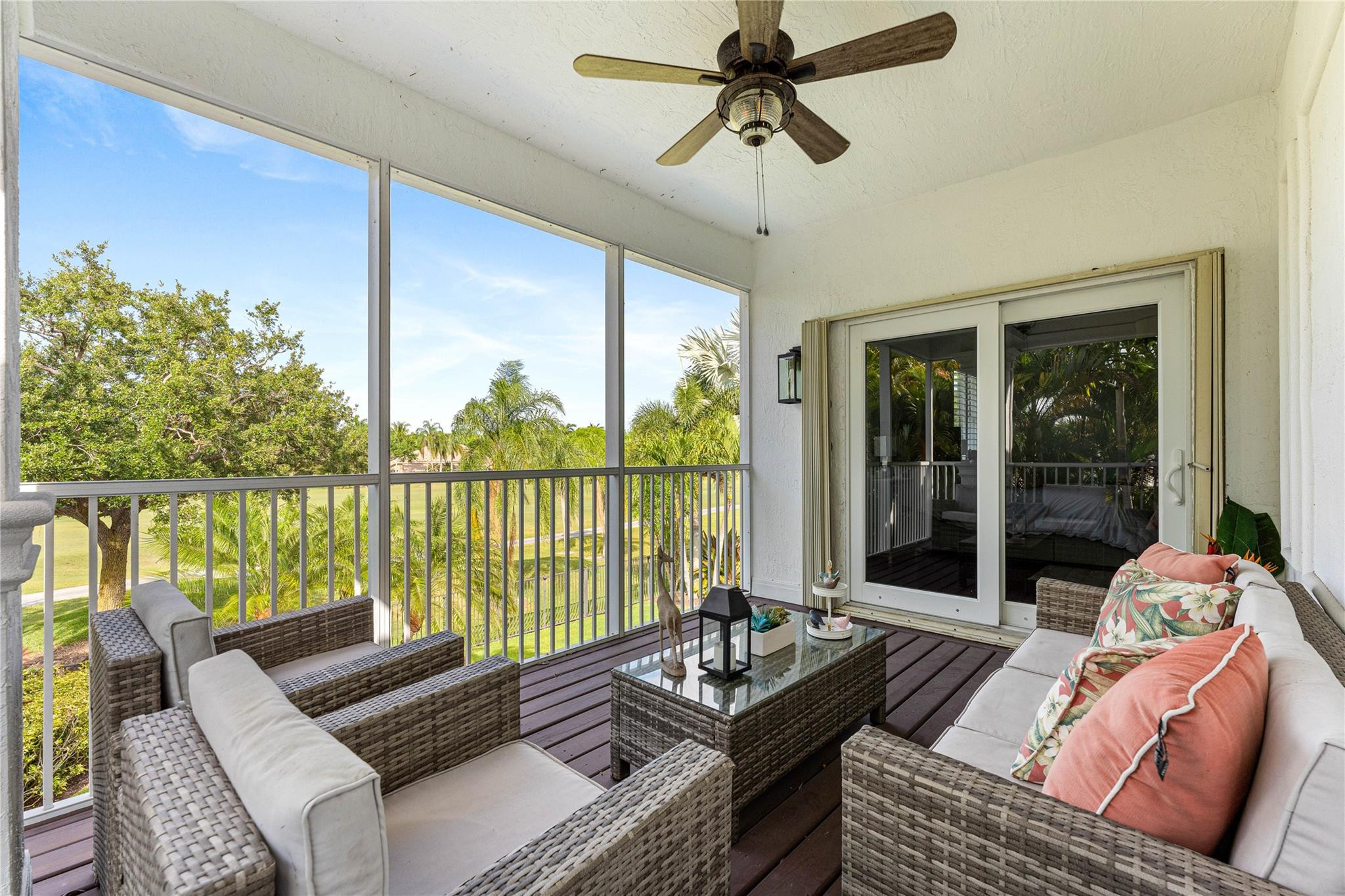 2527 Montclaire Circle