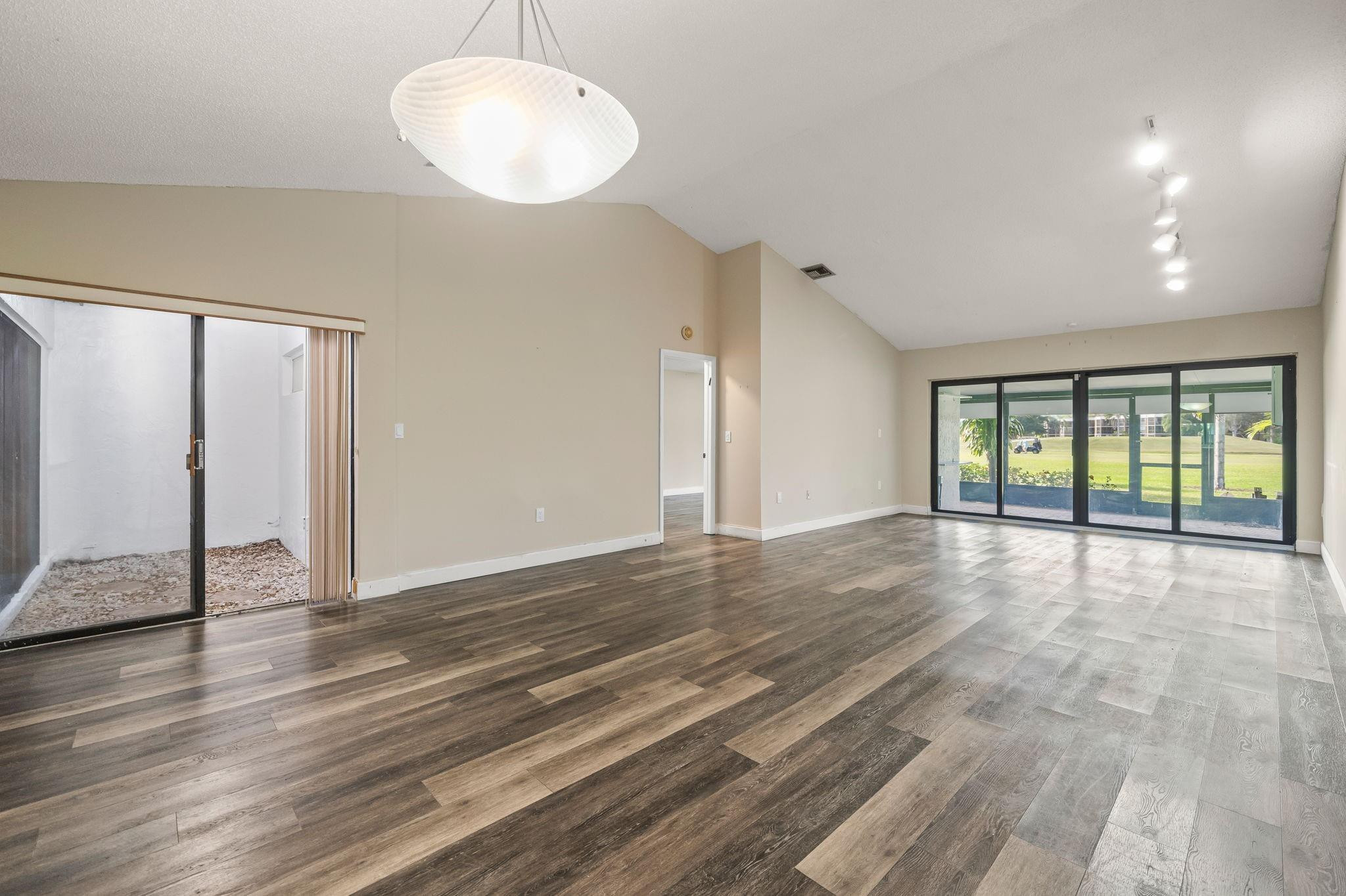 370 Fairway Circle 13