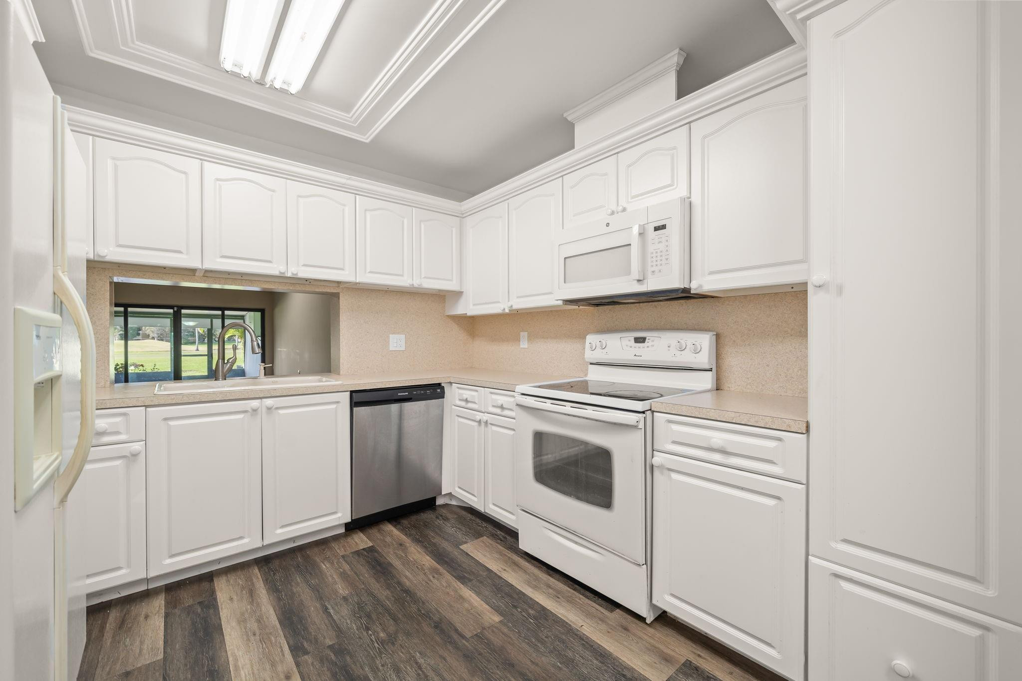 370 Fairway Circle 13