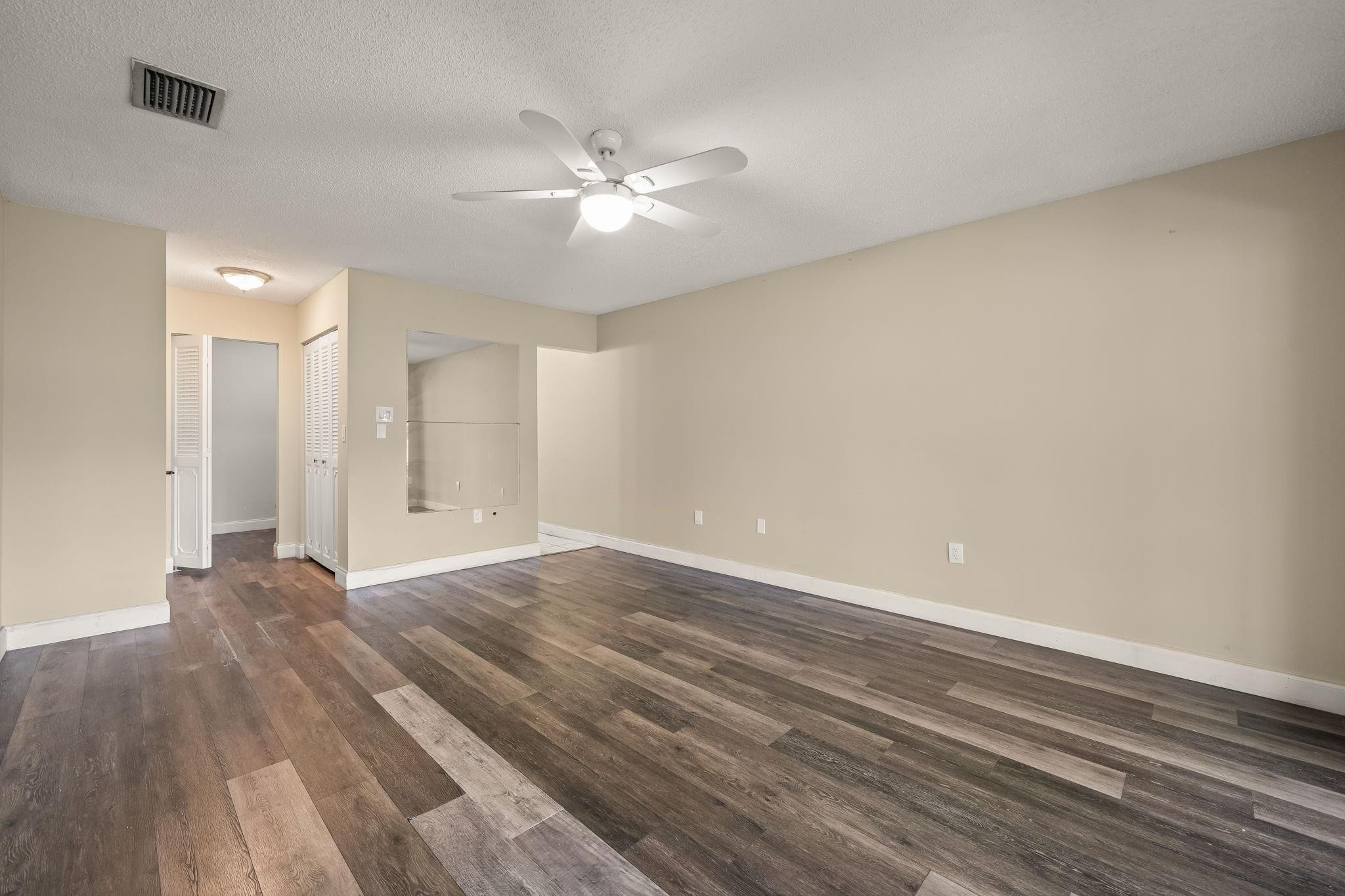 370 Fairway Circle 13