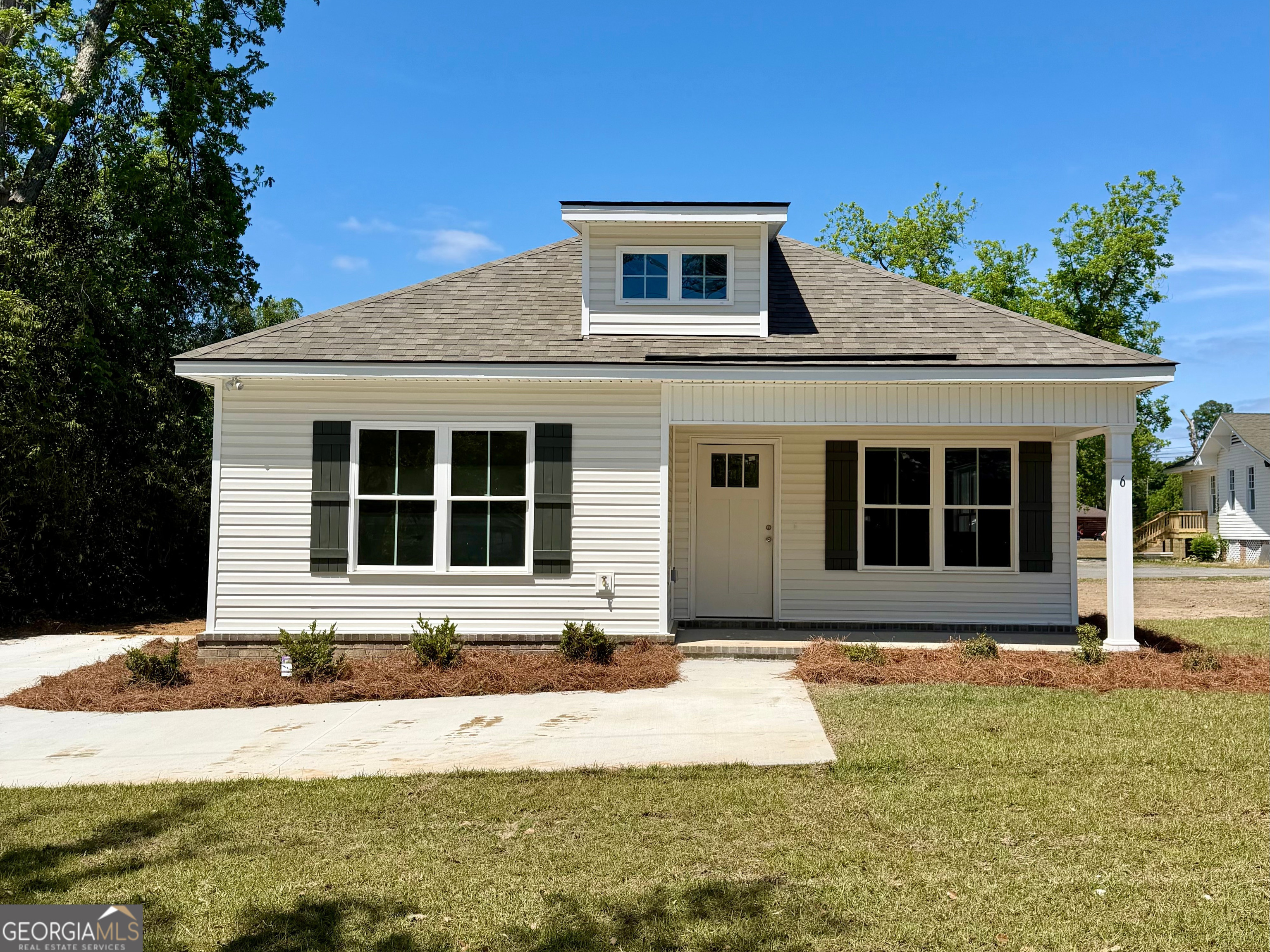 6 Roundtree Street