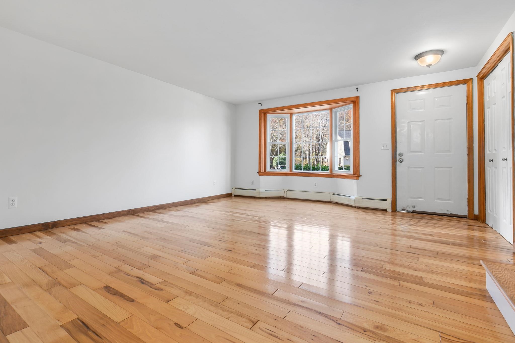 135 Forrest Street Unit: 10