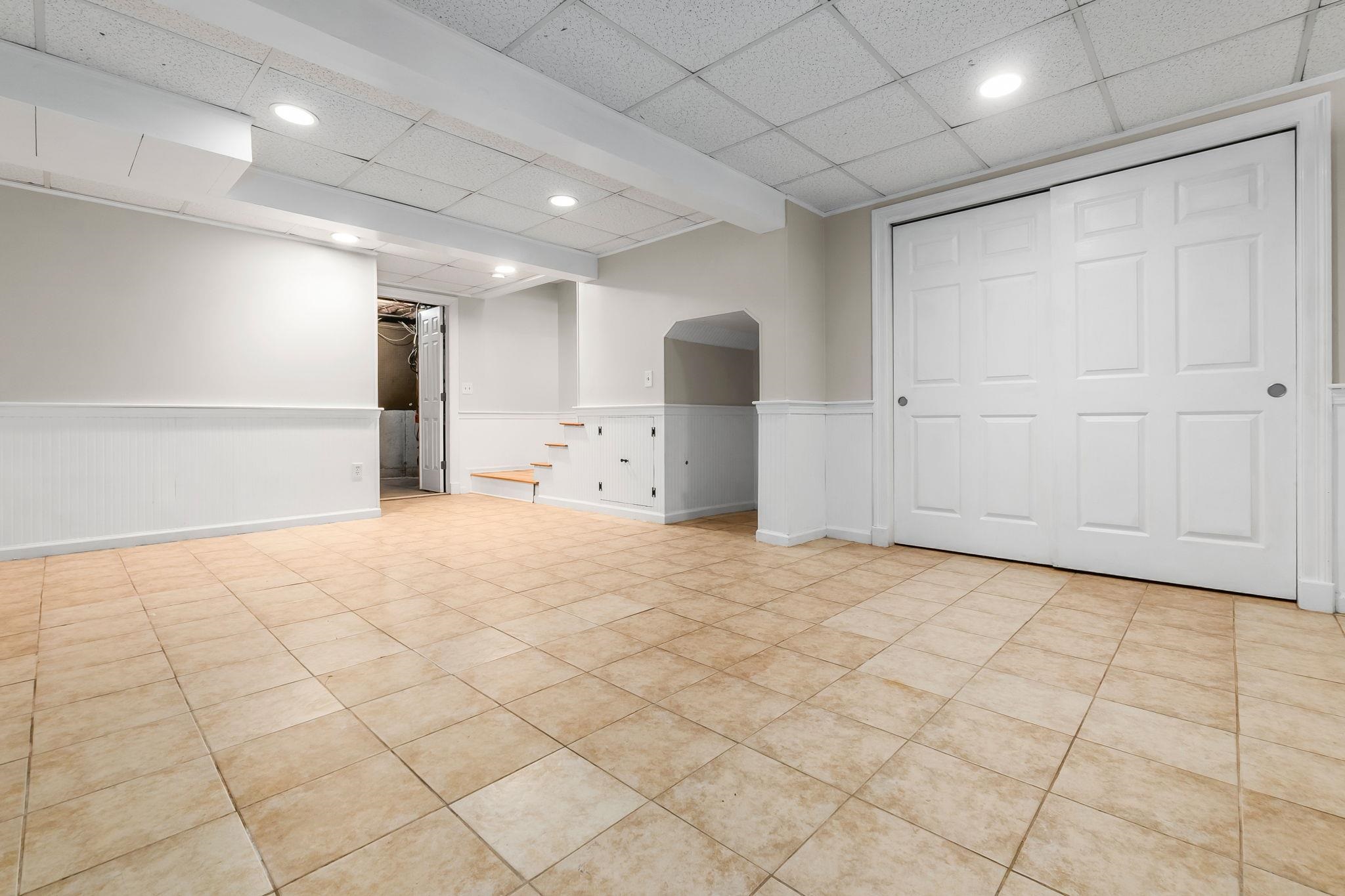 135 Forrest Street Unit: 10