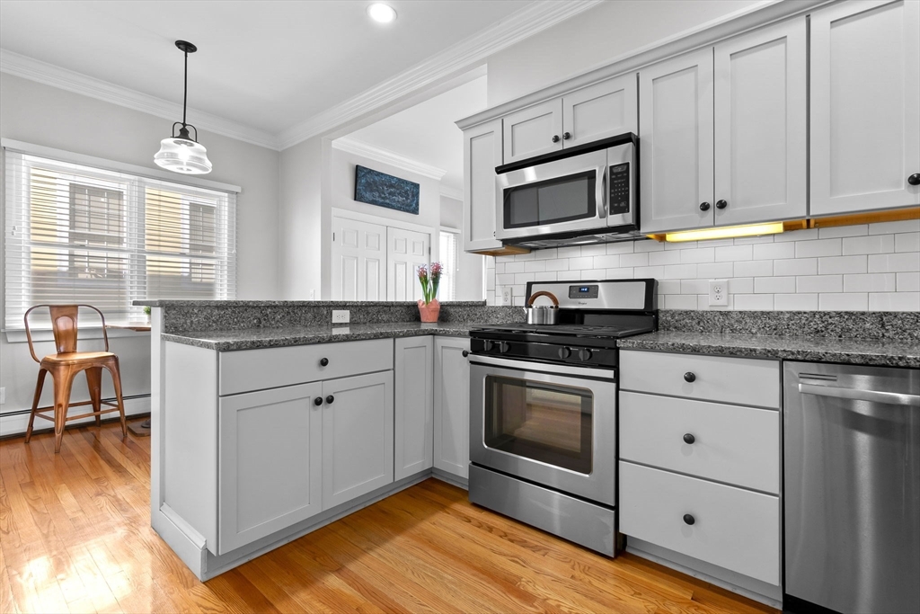 22 Purchase St # 1