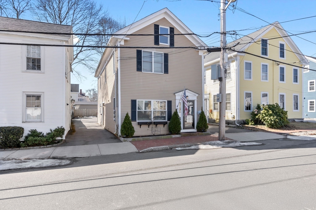 22 Purchase St # 1