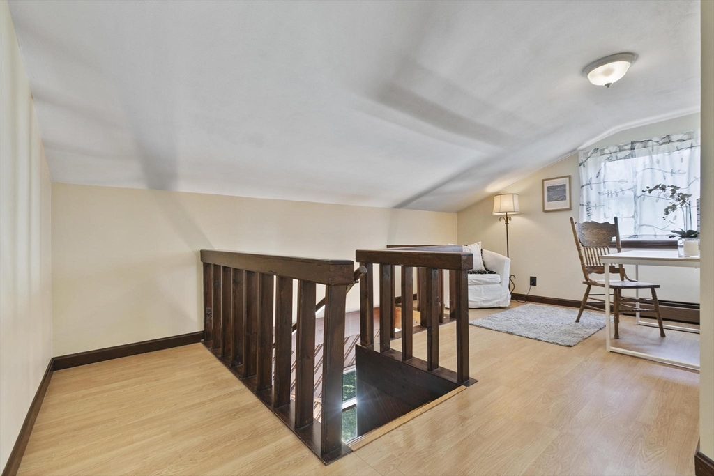 5 Hillside Ave