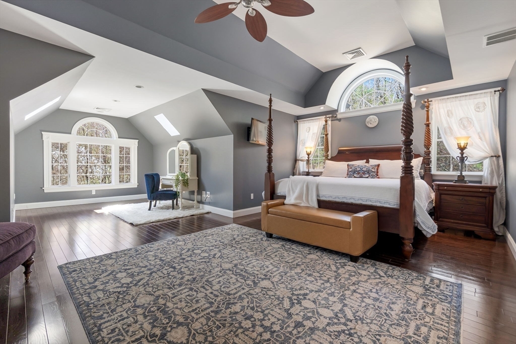 1 Colonial Drive