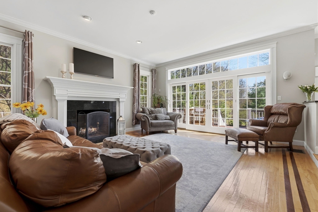 1 Colonial Drive