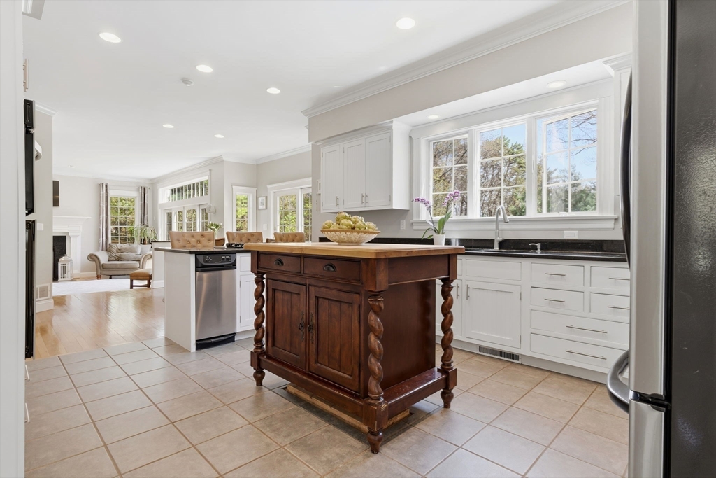 1 Colonial Drive