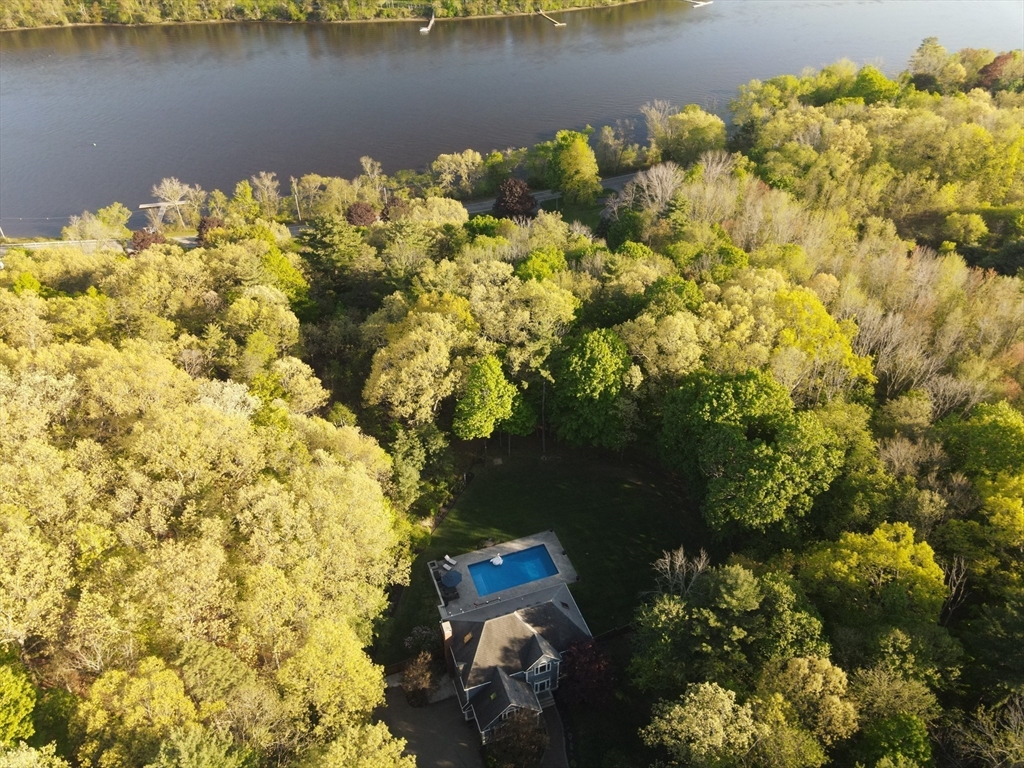 1 Colonial Drive