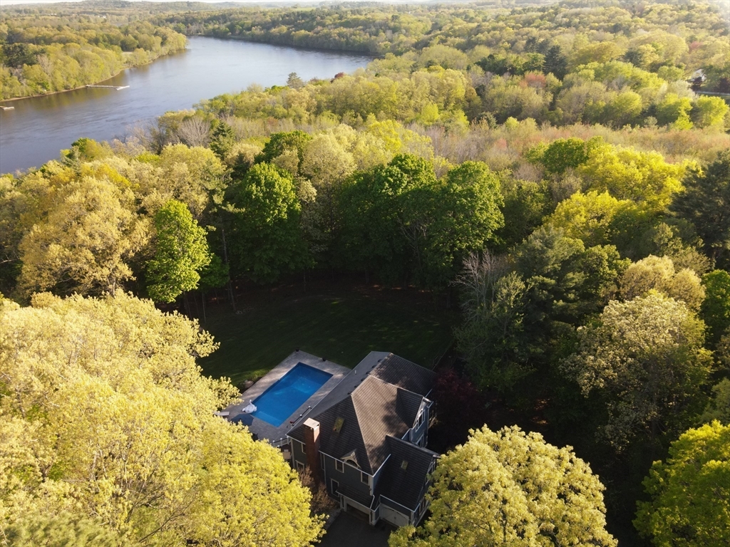 1 Colonial Drive