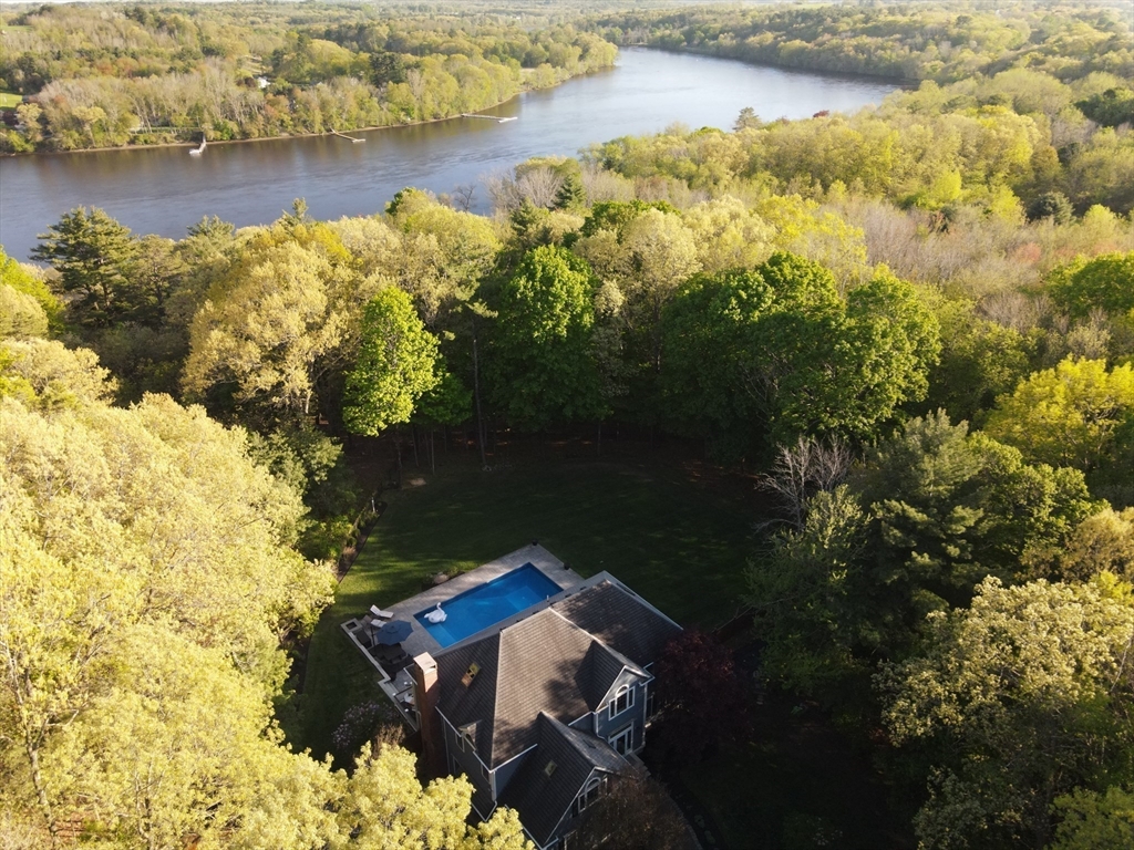1 Colonial Drive