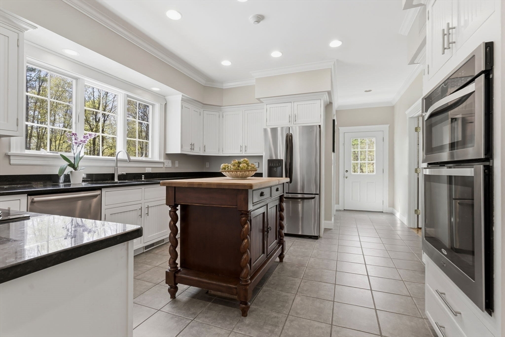 1 Colonial Drive
