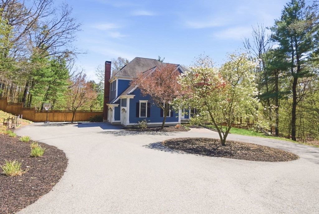 1 Colonial Drive