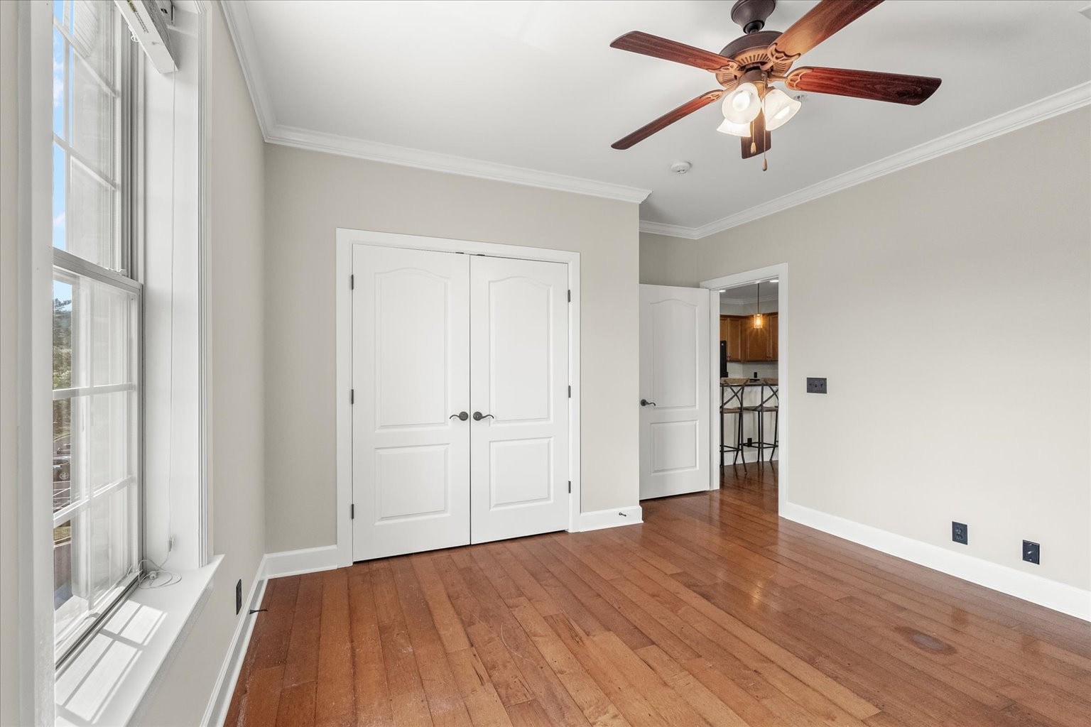 307 Seven Springs Way Unit: 302
